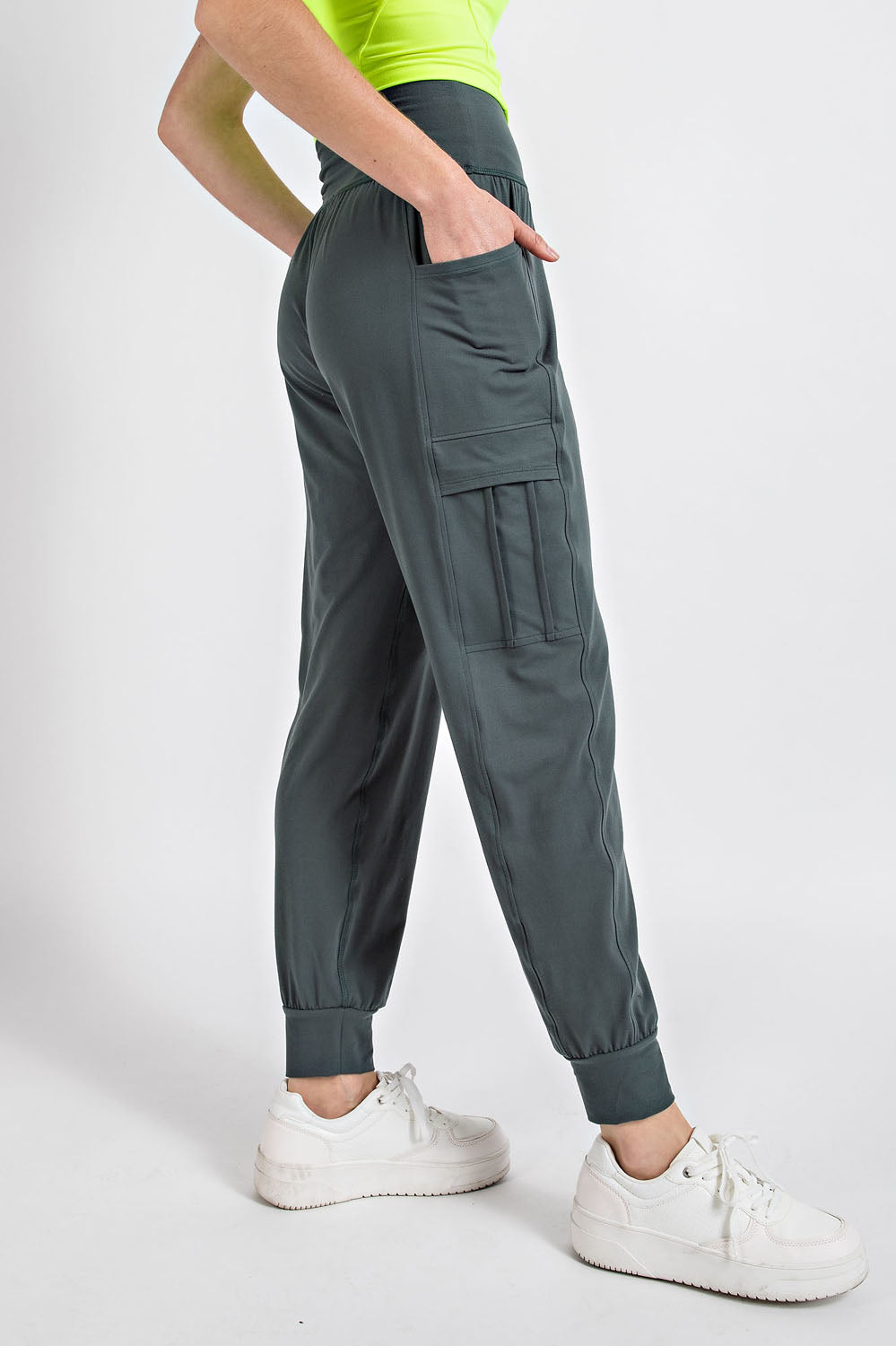 Butter Jogger with Side Pockets Smoked Spruce