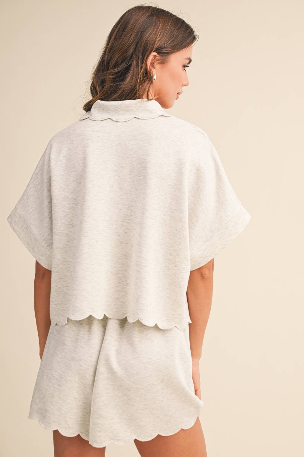 SCALLOPED EDGE COLLAR TUNIC TOP AND SHORTS