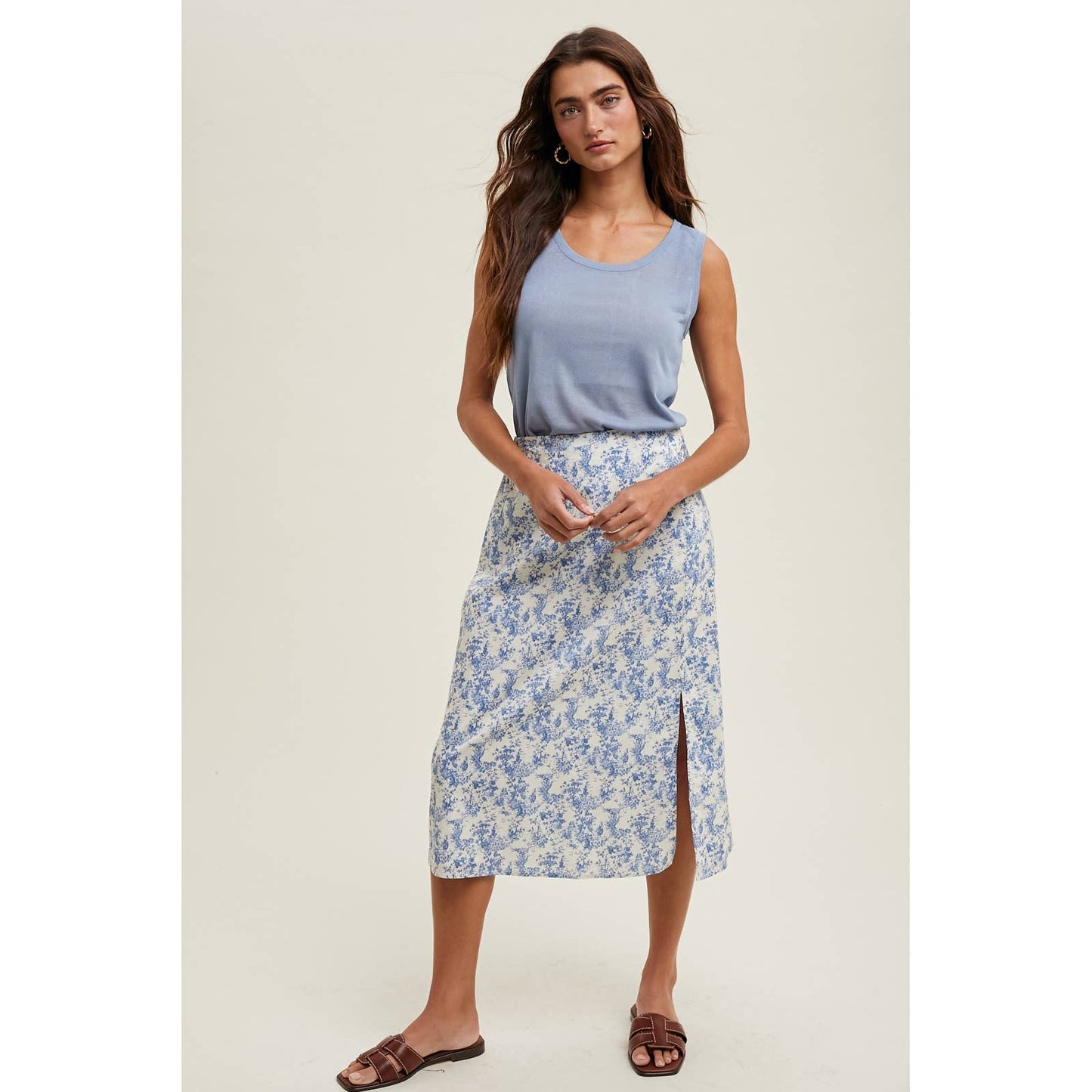 FLORAL MIDI SKIRT WITH FRONT SLIT