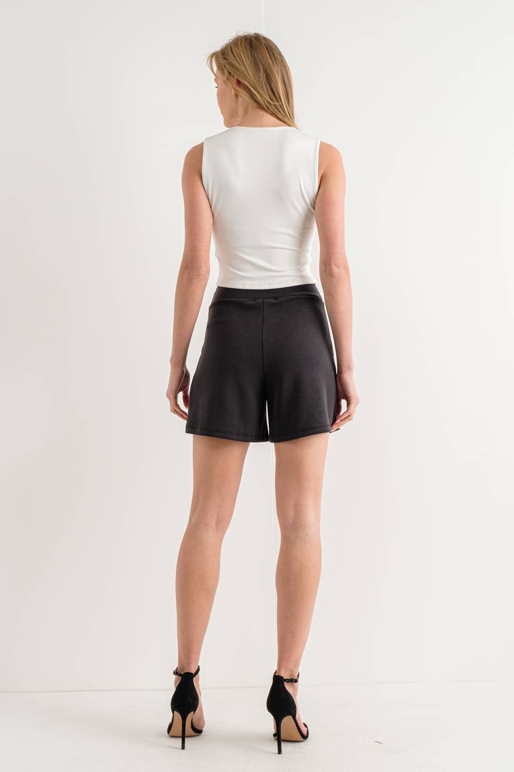 Double Layered Crew Neck Sleeveless Cropped Tank