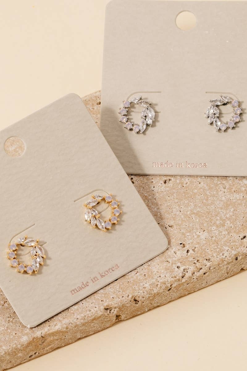 Cluster Circle Stud Earrings