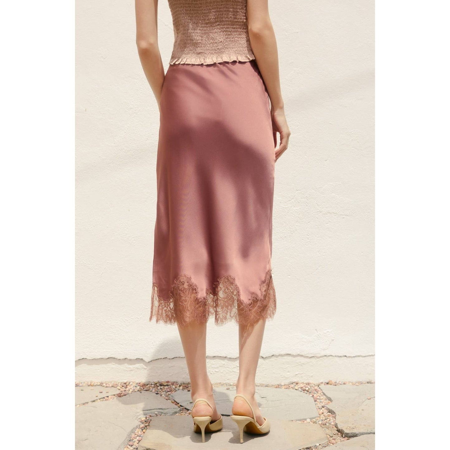 Dull Satin Lace Hem Pencil Skirt