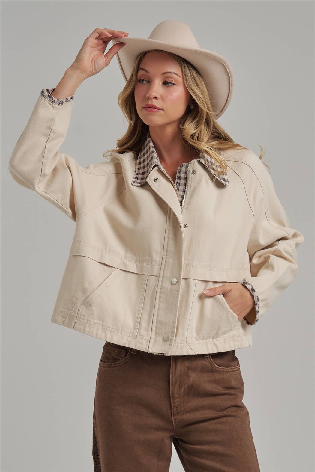 FALL JACKET WITH GINGHAM COLLAR