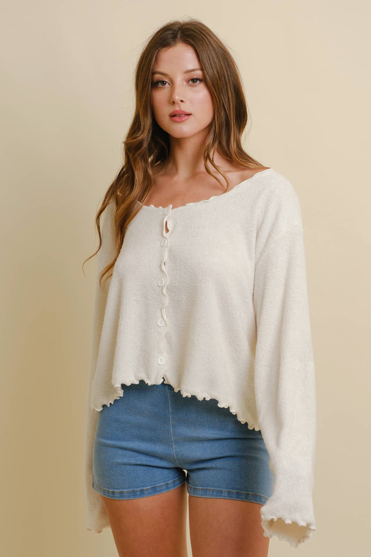 WAVY SCALLOPED TRIM BUTTON UP TOP