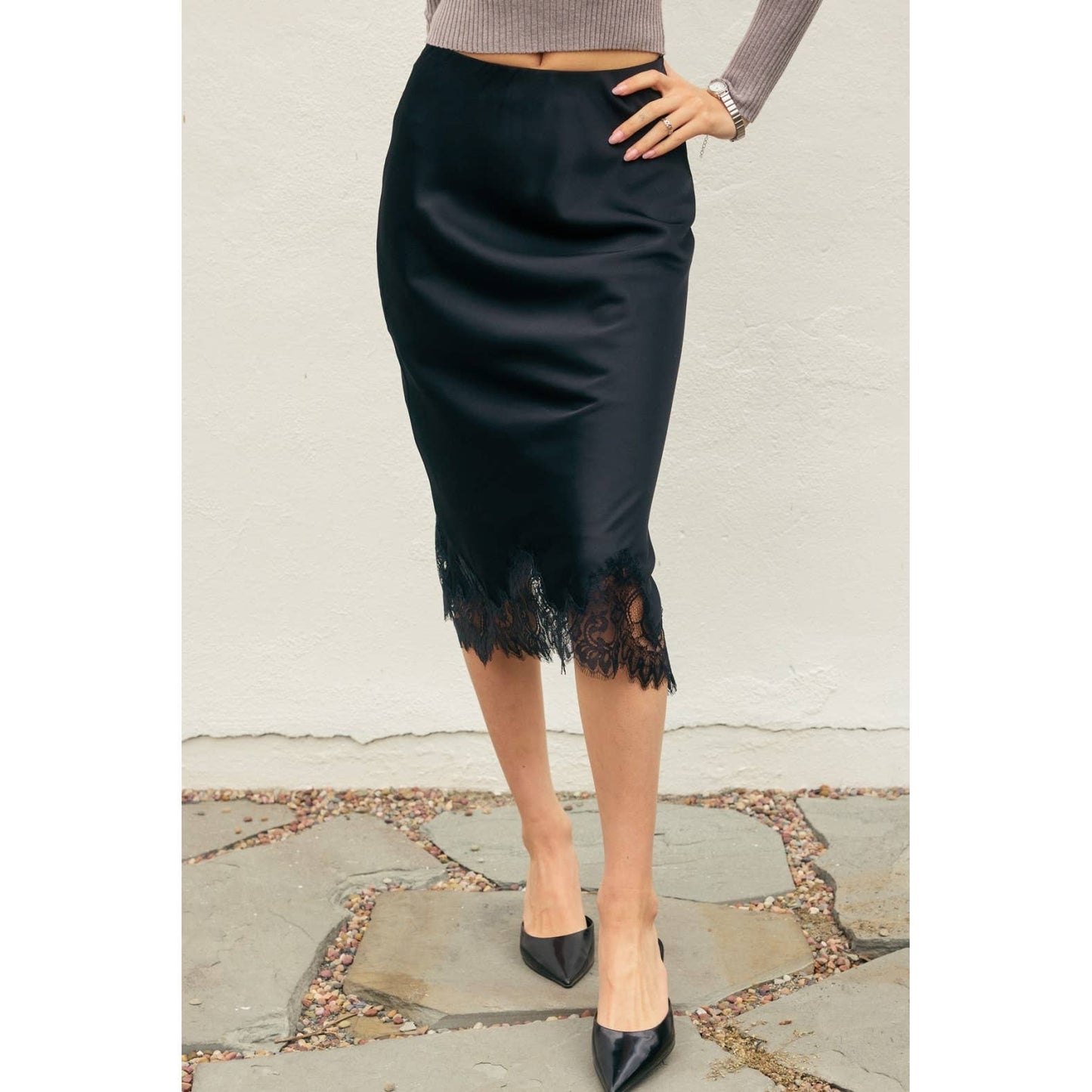 Dull Satin Lace Hem Pencil Skirt
