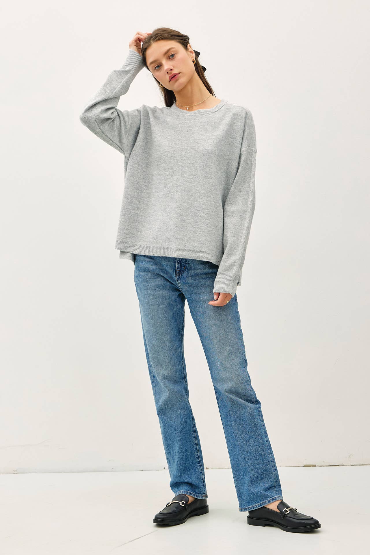 OVERSIZED SLUB YARN SWEATER WITH BACK STITCHING