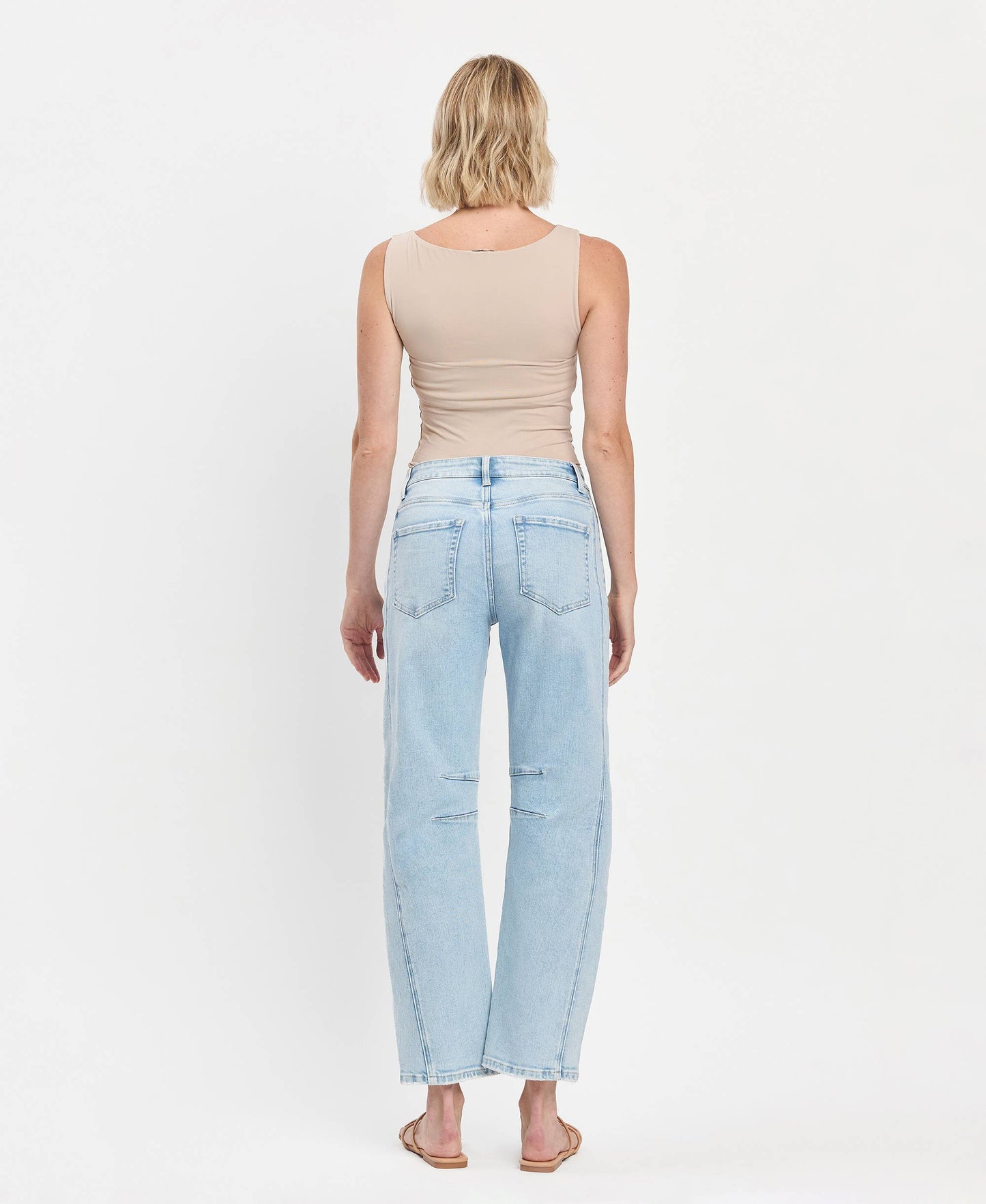 HIGH RISE LIGHT WASH BARREL LEG JEANS