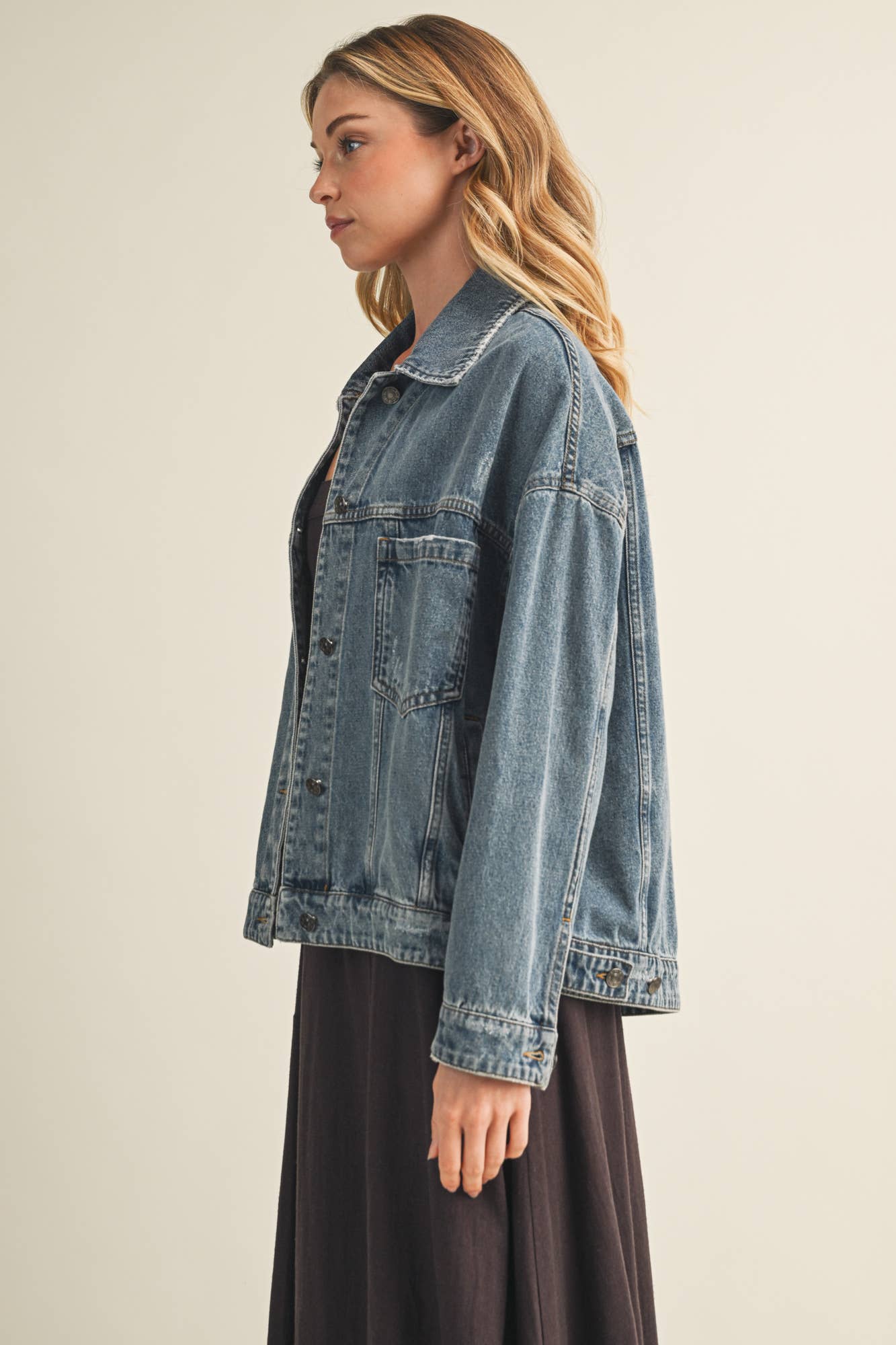 BACK PLEATED JACKET