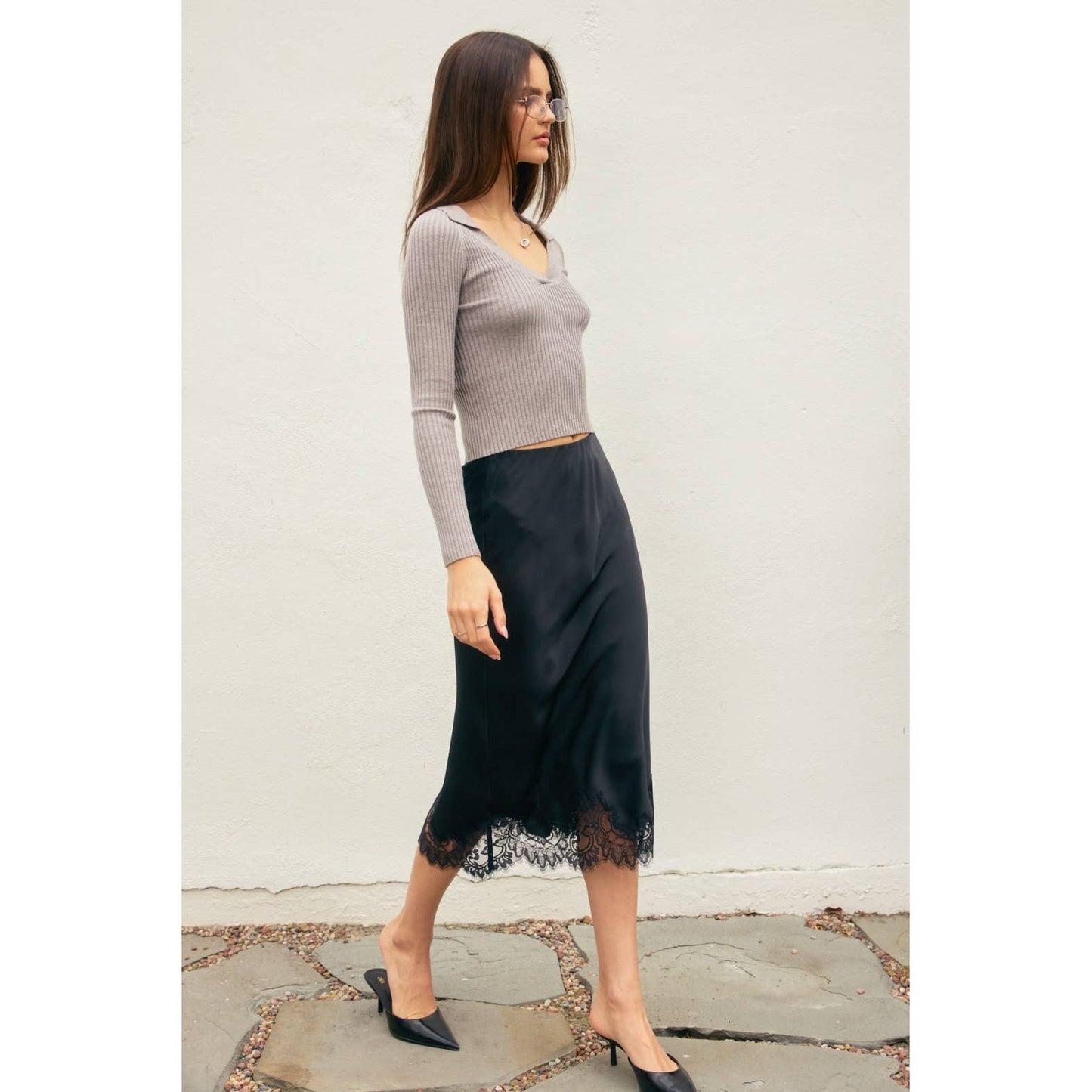 Dull Satin Lace Hem Pencil Skirt