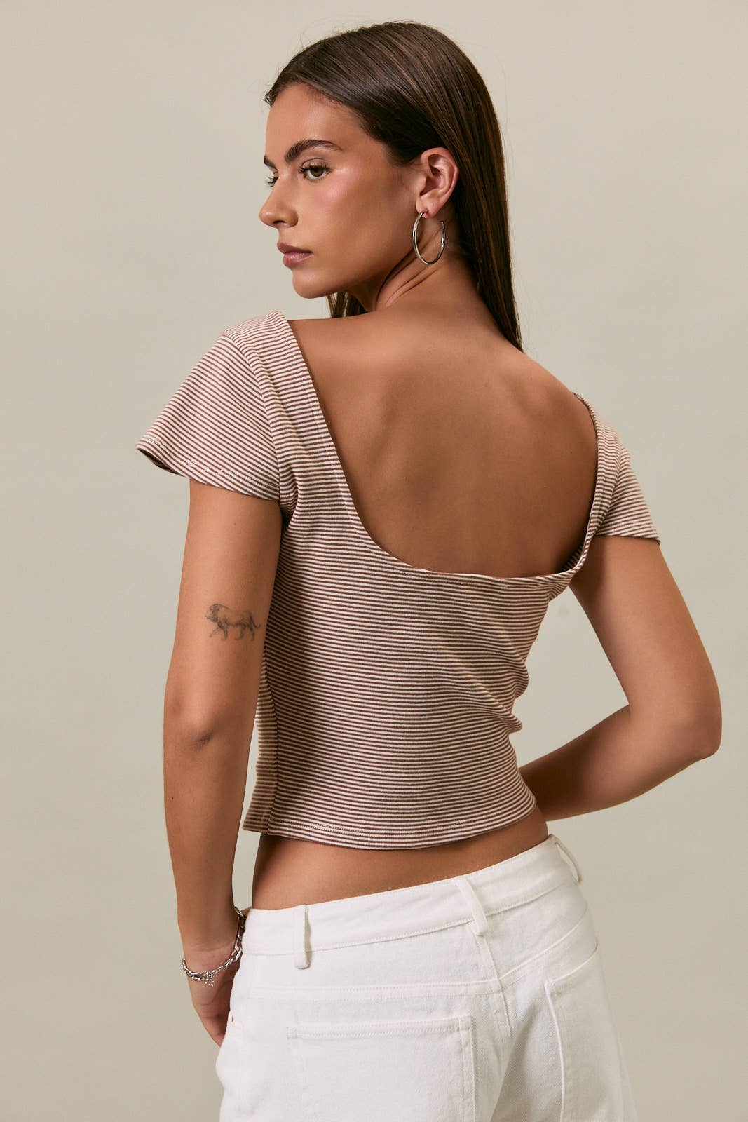 SHORT SLEEVE STRIPE TOP WITH SCOOP BACK