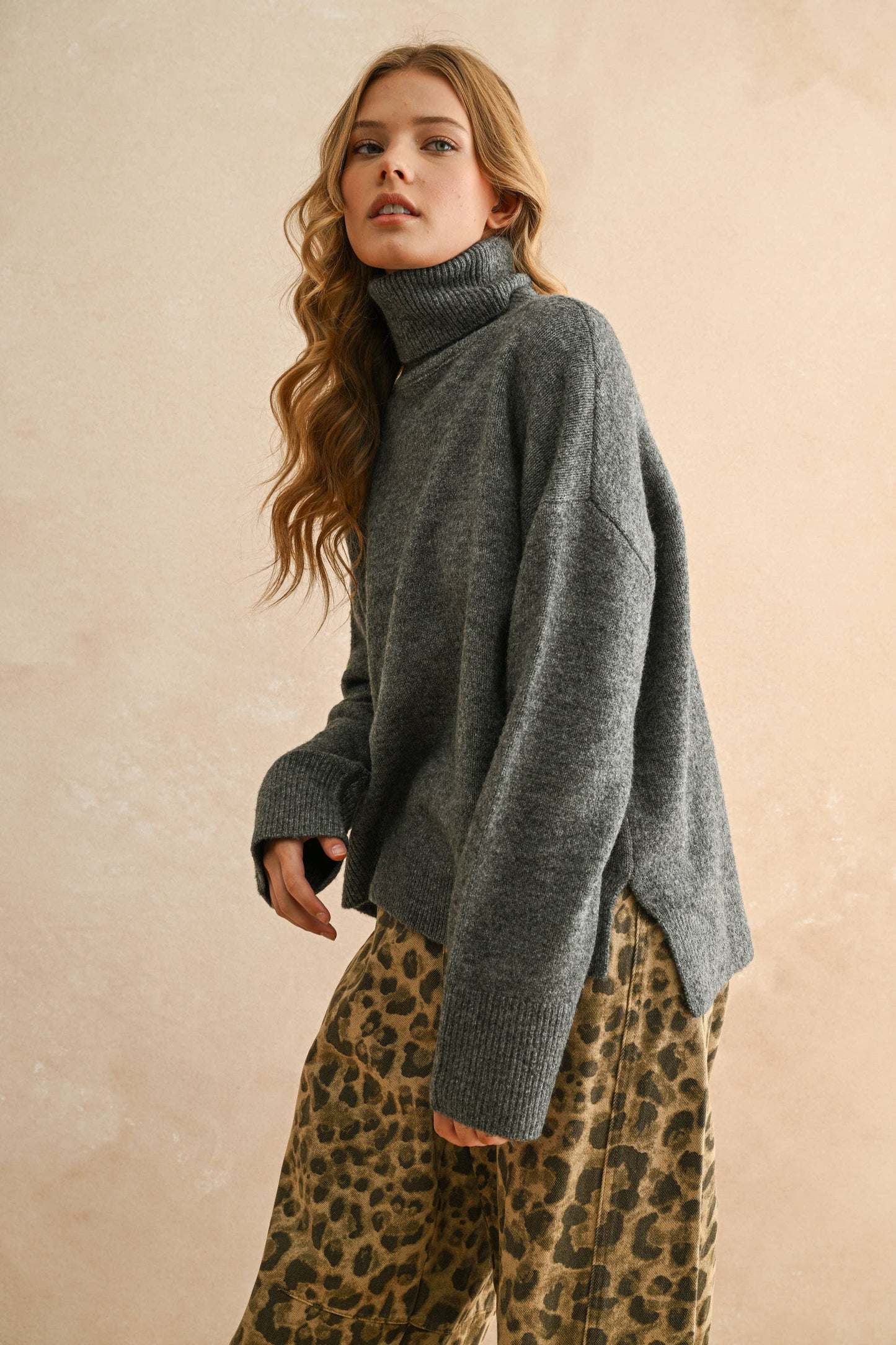 TURTLE NECK LONG SLEEVE SWEATER TOP