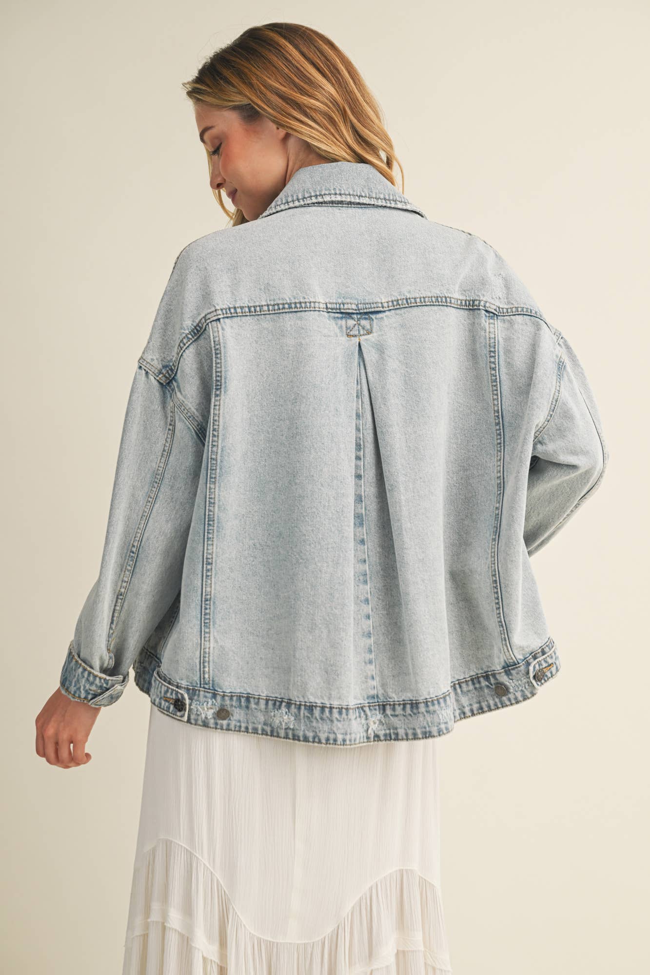 BACK PLEATED JACKET