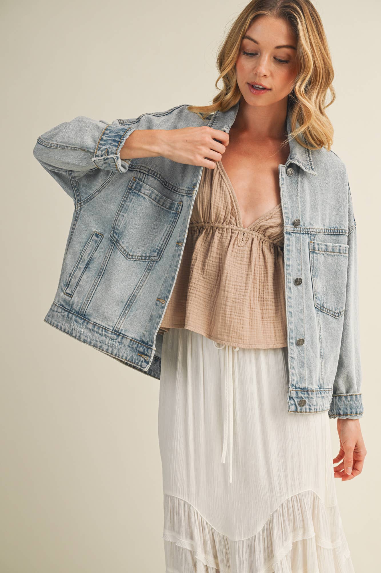 BACK PLEATED JACKET