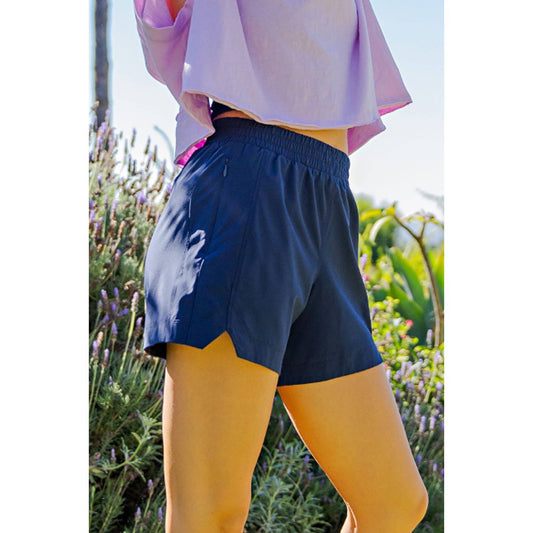 ACTIVE STRETCH WOVEN SHORTS