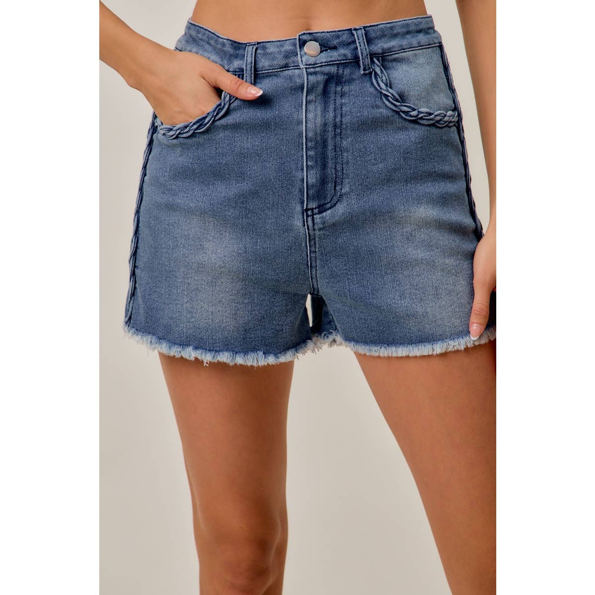 DENIM SHORTS WITH POCKET AND SIDE SEAM BRAIDS
