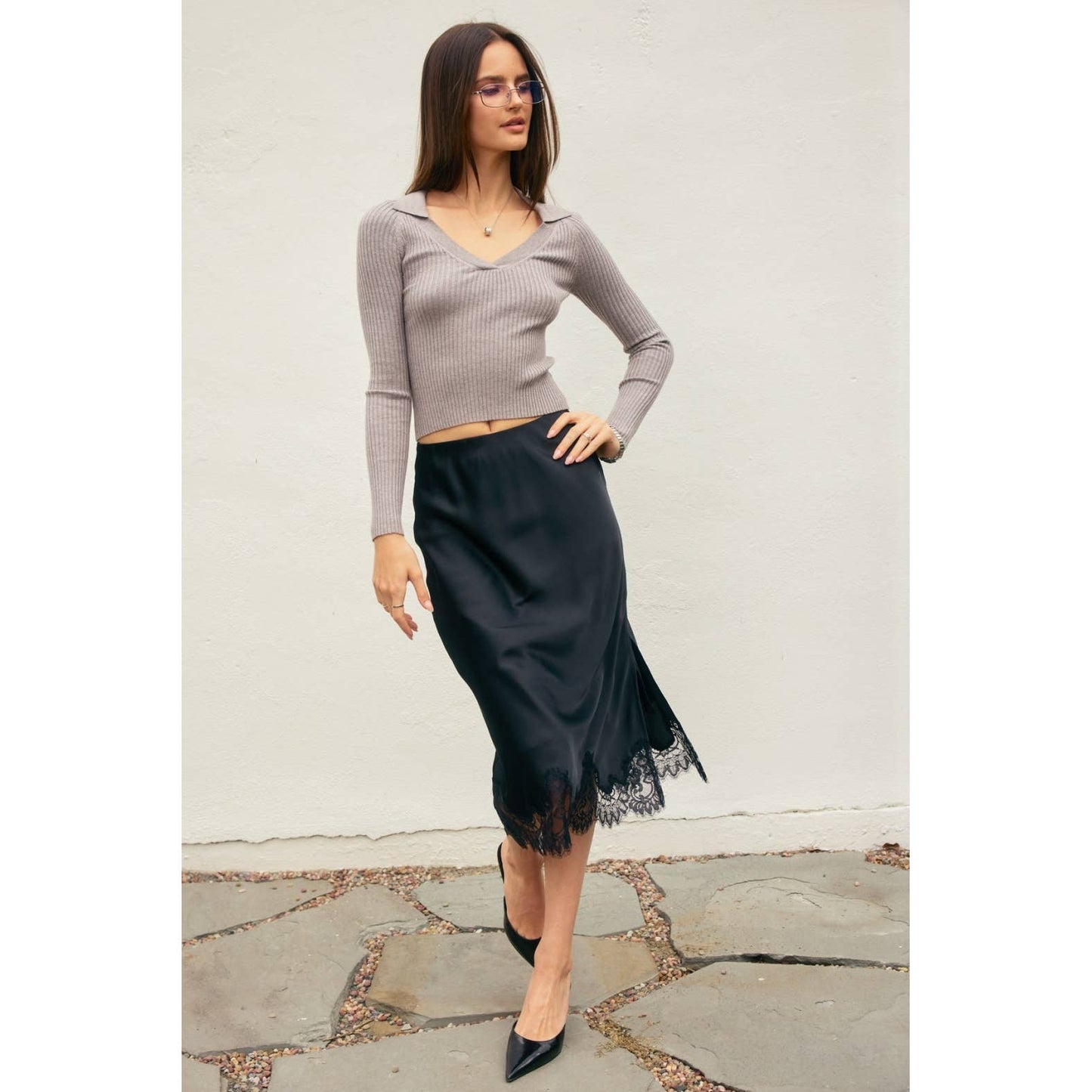Dull Satin Lace Hem Pencil Skirt