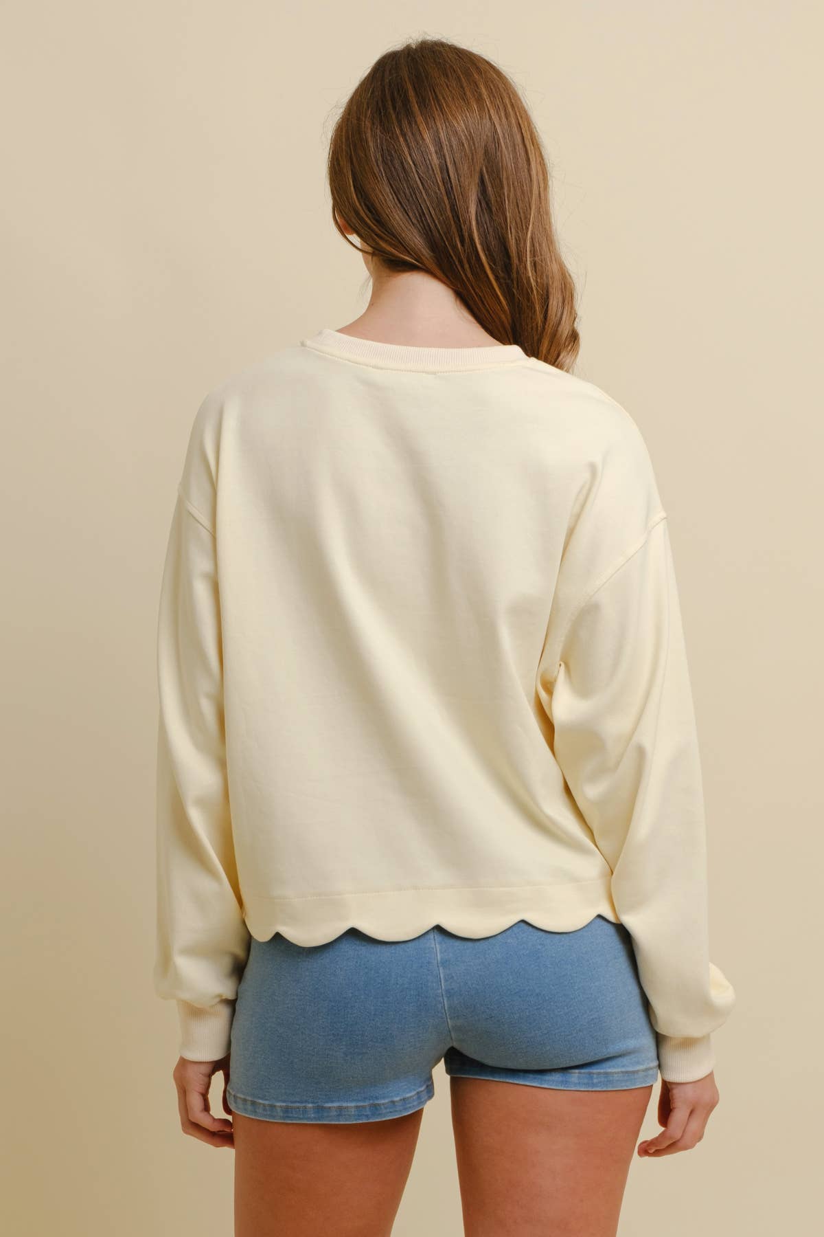 SCALLOPED TRIM LONG SLEEVE TOP