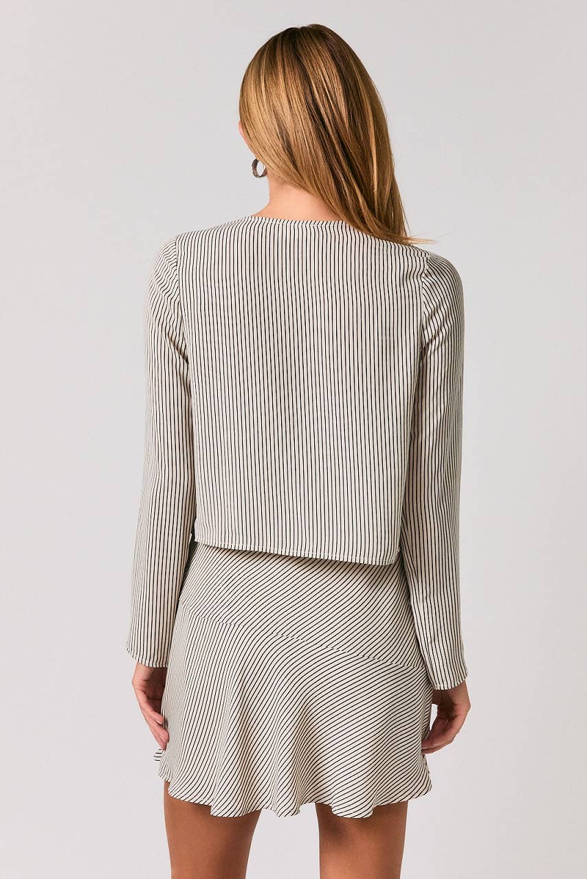 ROUND NECK WOVEN CARDIGAN