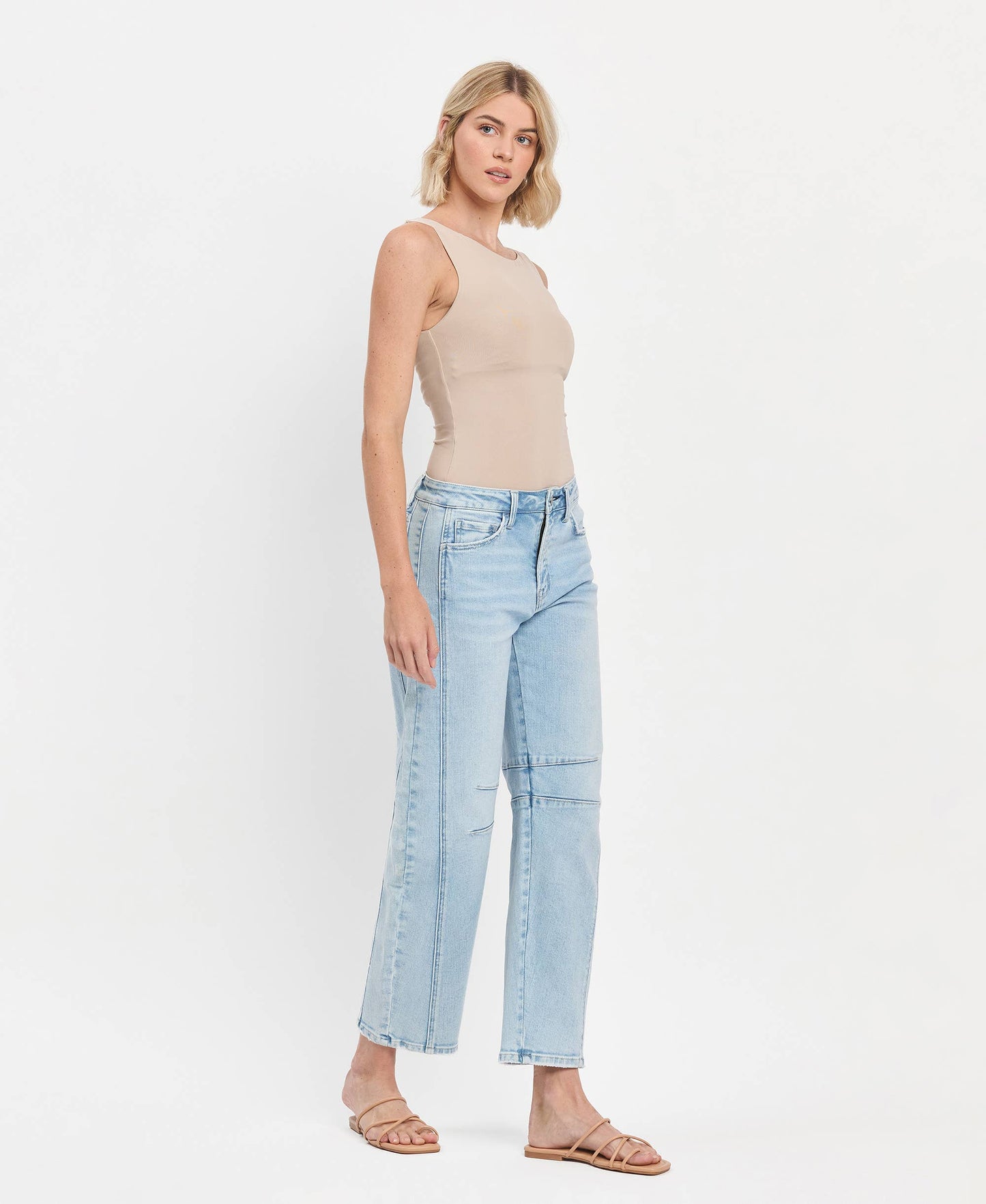 HIGH RISE LIGHT WASH BARREL LEG JEANS