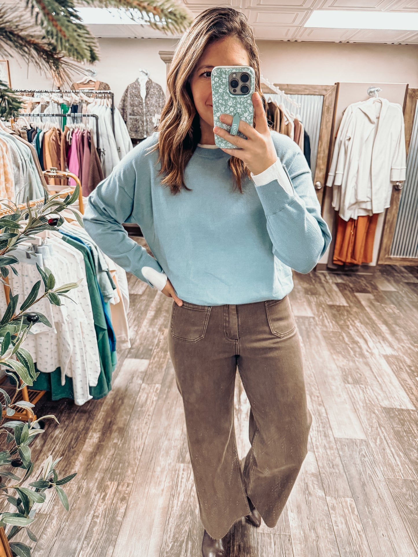 FEATHER LIGHT TOUCH TWO-TONE VISCOSE SWEATER