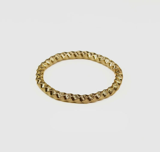 Gold Loose Twist Stretch Bracelet