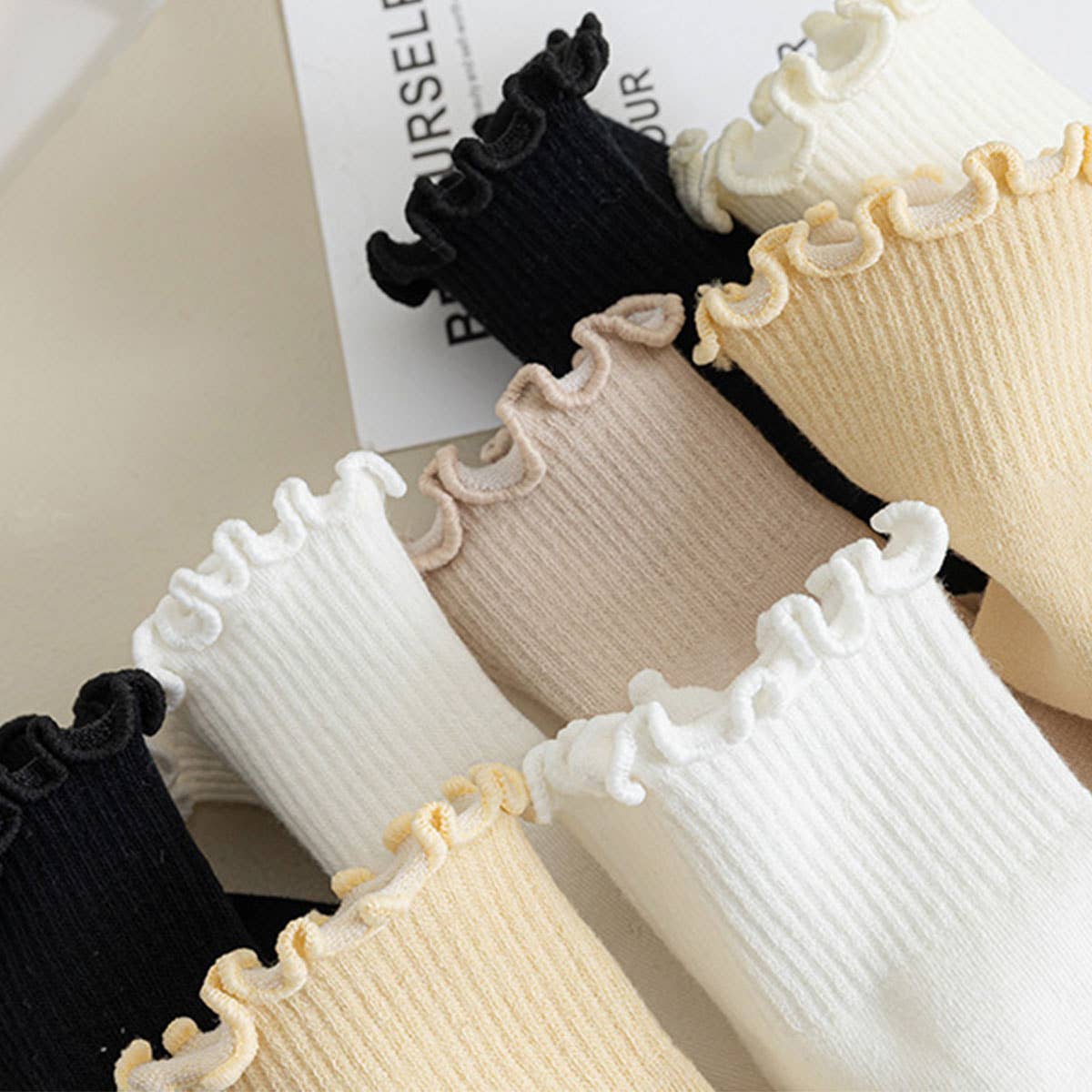RUFFLED WOMEN ANKLE SOCKS