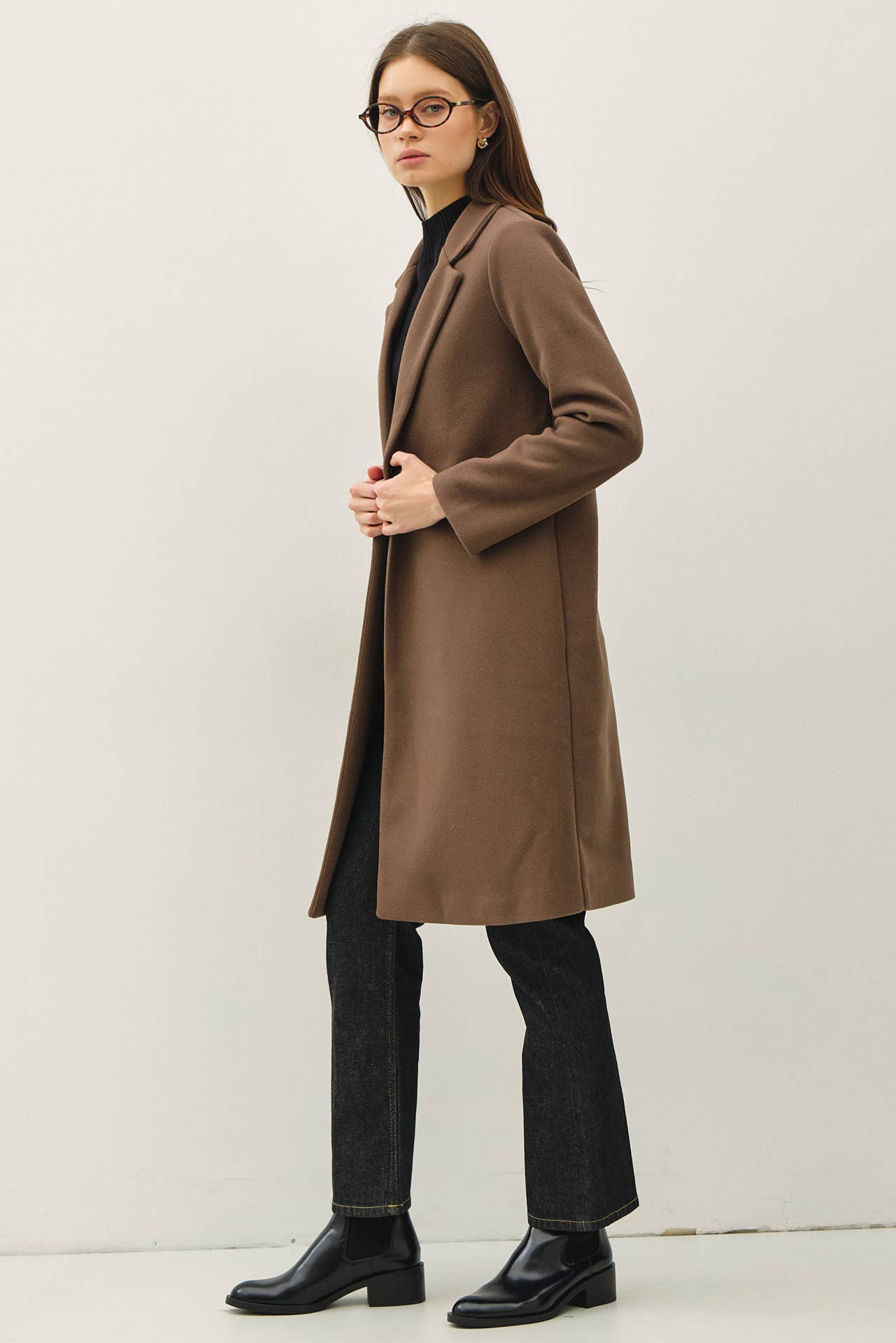 NOTCHED LAPEL SINGLE BUTTON COAT