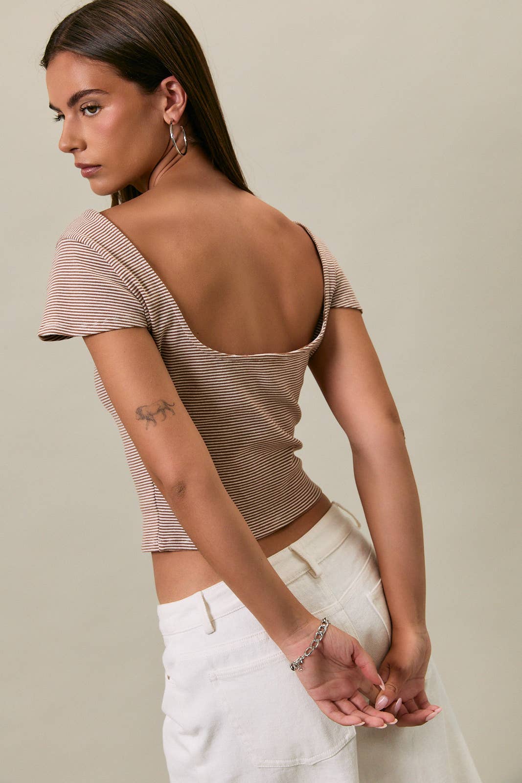 SHORT SLEEVE STRIPE TOP WITH SCOOP BACK