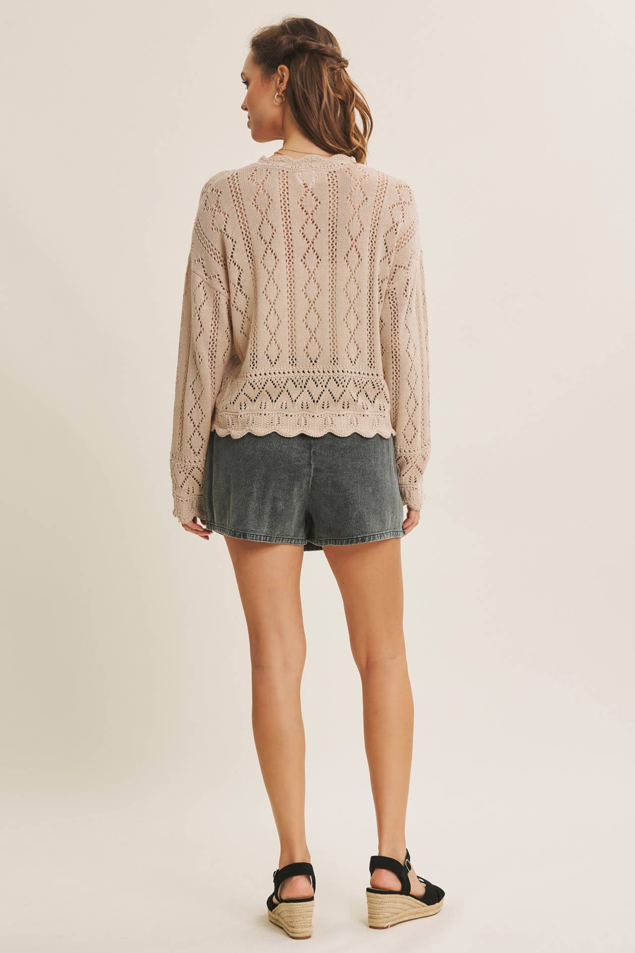 LAYERING VERSATILITY CROCHET SWEATER TOP WITH SCALLOP EDGES