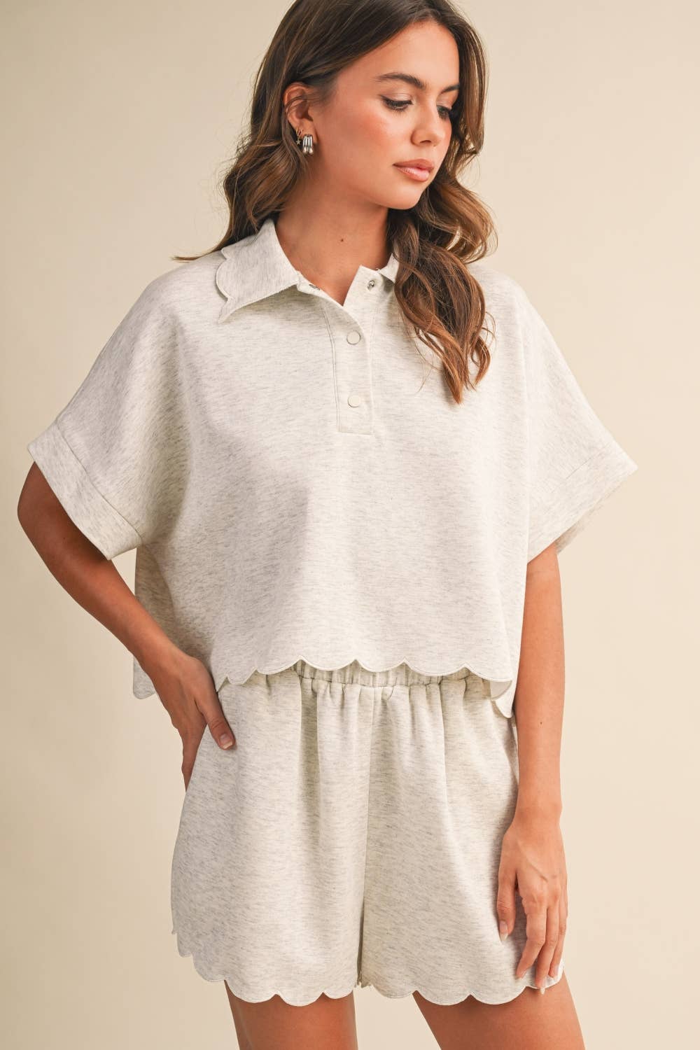 SCALLOPED EDGE COLLAR TUNIC TOP AND SHORTS