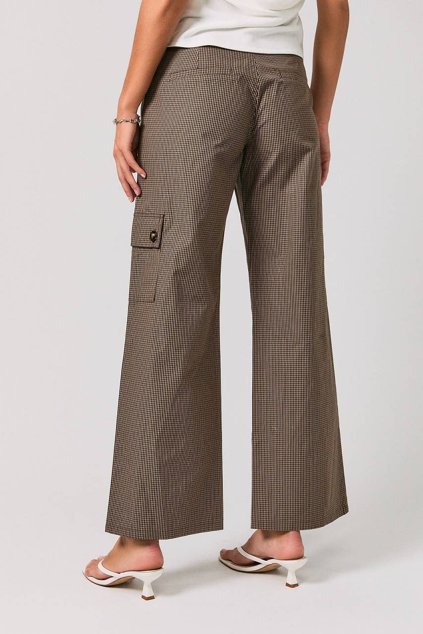 LOW WAIST DRAW STRING DETAIL CARGO PANTS