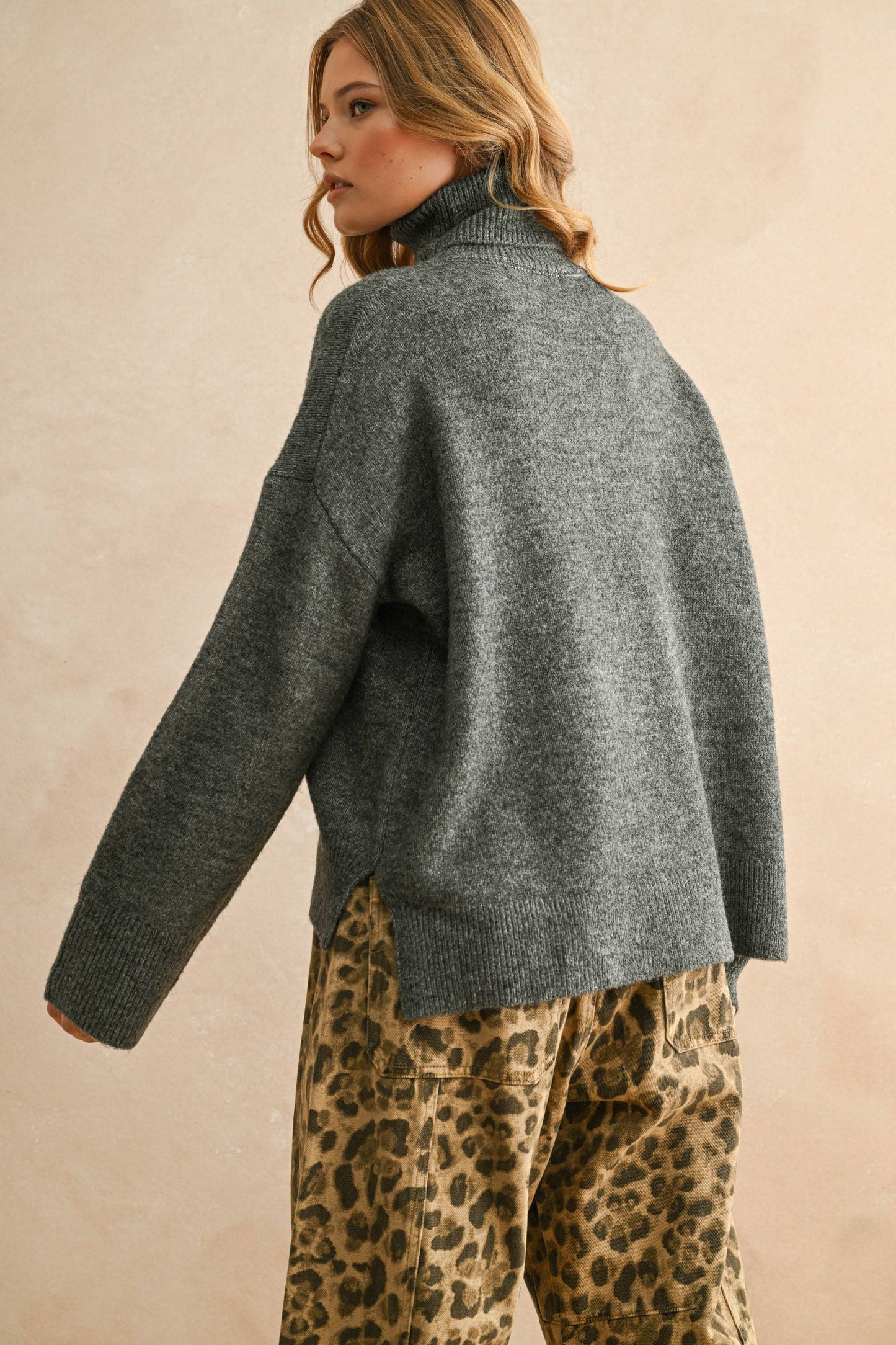TURTLE NECK LONG SLEEVE SWEATER TOP