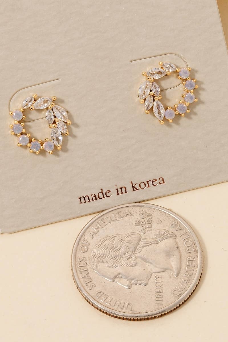 Cluster Circle Stud Earrings