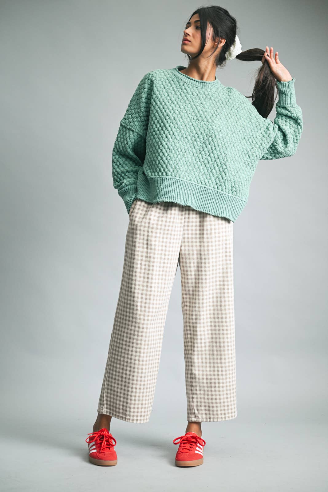 TEXTURED RAW EDGE DETAIL SWEATER