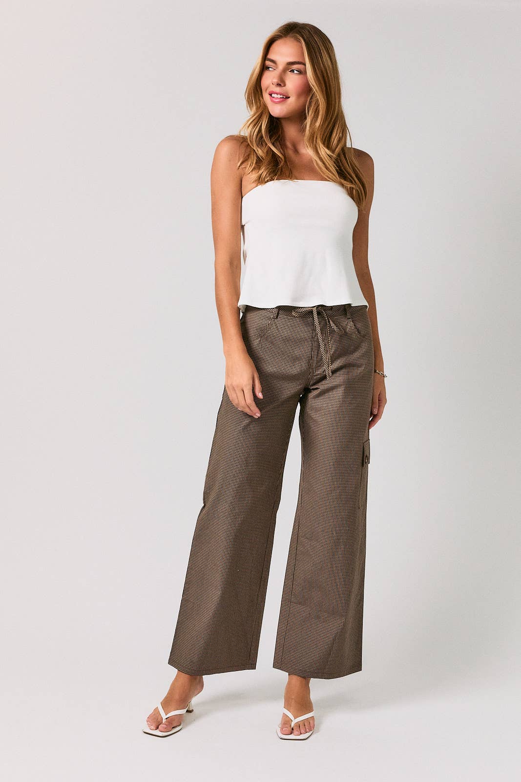 LOW WAIST DRAW STRING DETAIL CARGO PANTS