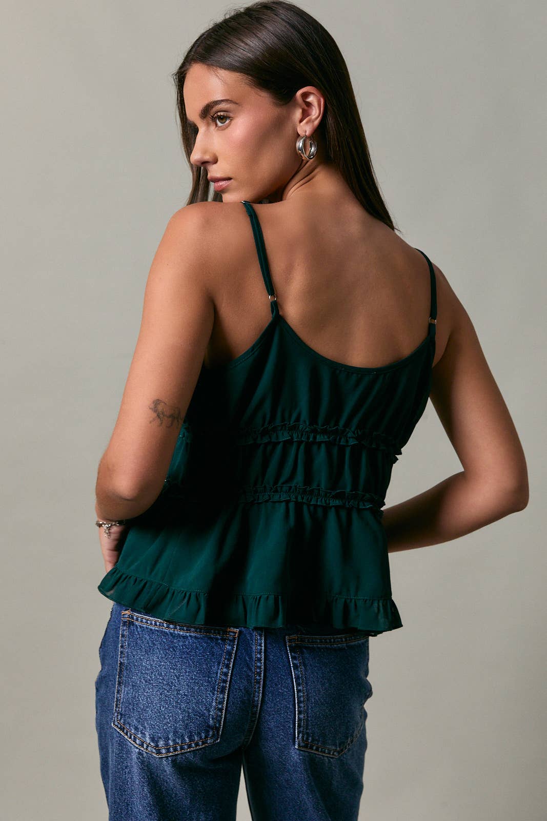 V-NECKLINE KNOTTED RUFFLE CAMI TOP